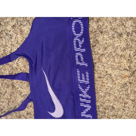 Nike Pro Women's Light-Support Non-Padded Sports Bra Sample - Picture 4 of 12